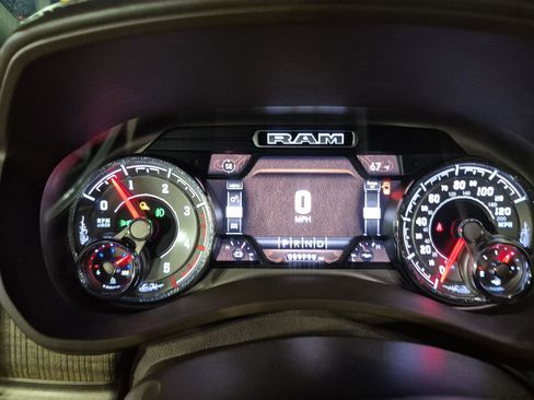 Used 2020 RAM 2500 Limited image 16