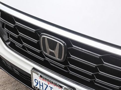 Used 2024 Honda CR-V EX-L image 16