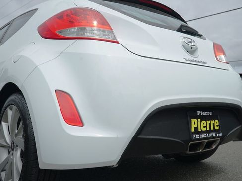 Used 2016 Hyundai Veloster FWD image 27