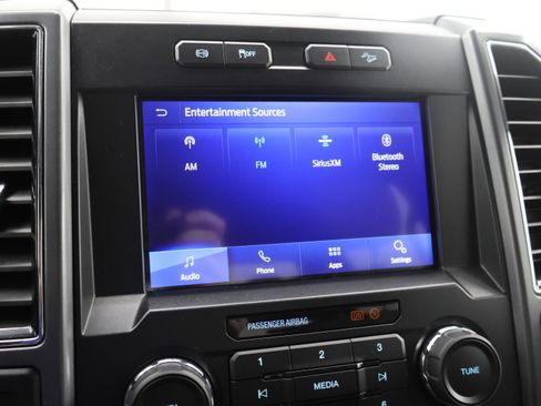 Used 2022 Ford F250 XLT w/ XLT Premium Package AWD/4WD image 48
