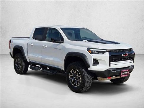 New 2026 Chevrolet Colorado ZR2 w/ Technology Package AWD/4WD image 7