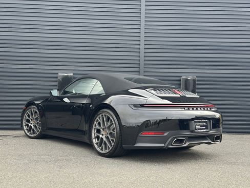 Certified 2025 Porsche 911 Carrera RWD image 3