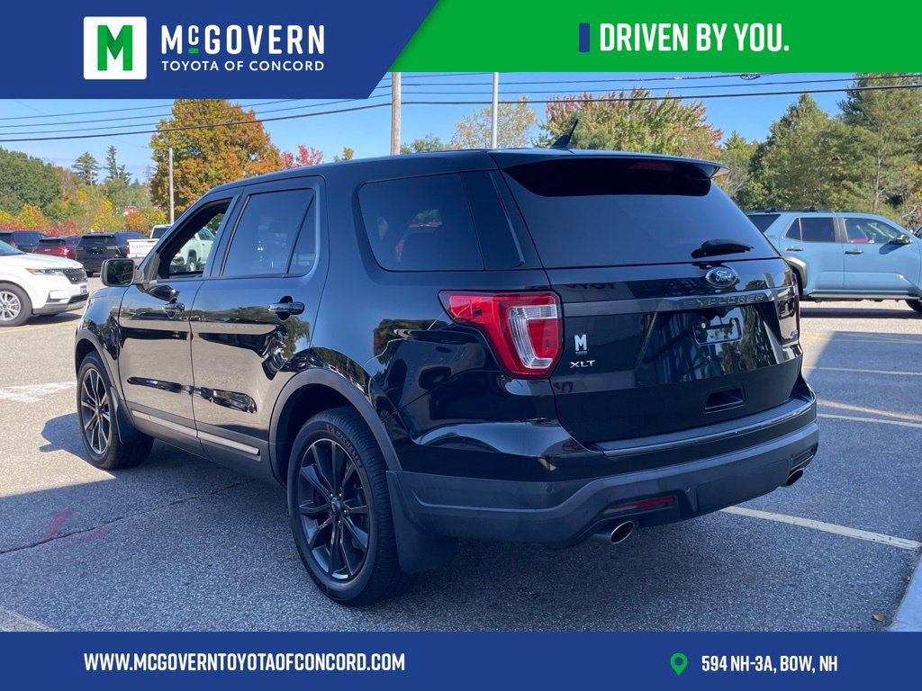 Used 2019 Ford Explorer XLT w/ Equipment Group 202A AWD/4WD image 3
