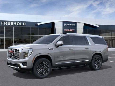 New 2026 GMC Yukon XL Denali image 2