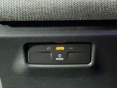 New 2026 Volkswagen Tiguan S image 10