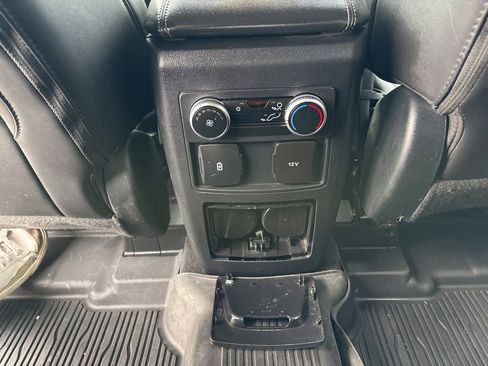 Used 2022 Ford Explorer XLT w/ Equipment Group 202A AWD/4WD image 25