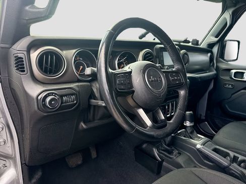 Used 2020 Jeep Wrangler Sport AWD/4WD image 10