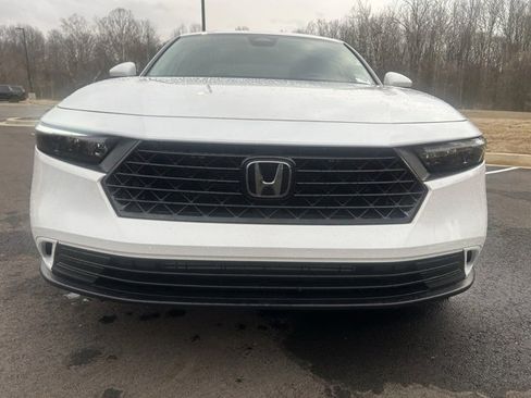 Certified 2024 Honda Accord EX image 18