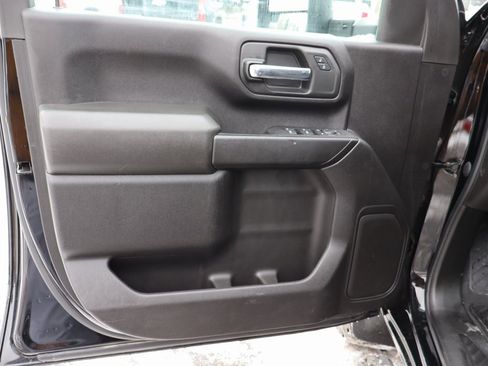 Used 2024 Chevrolet Silverado 2500 Custom w/ Custom Value Package image 16