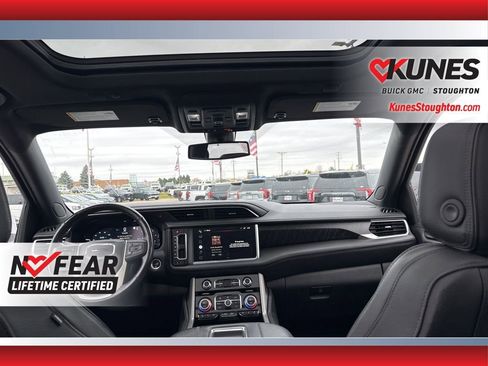 Used 2022 GMC Yukon Denali image 42