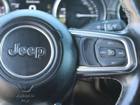Used 2023 Jeep Wrangler Unlimited Sahara w/ Cold Weather Group AWD/4WD image 22