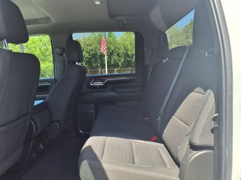 Used 2024 Chevrolet Silverado 2500 LT AWD/4WD image 18