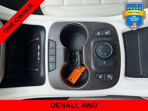 Used 2023 GMC Acadia Denali w/ Denali Ultimate Package AWD/4WD image 29