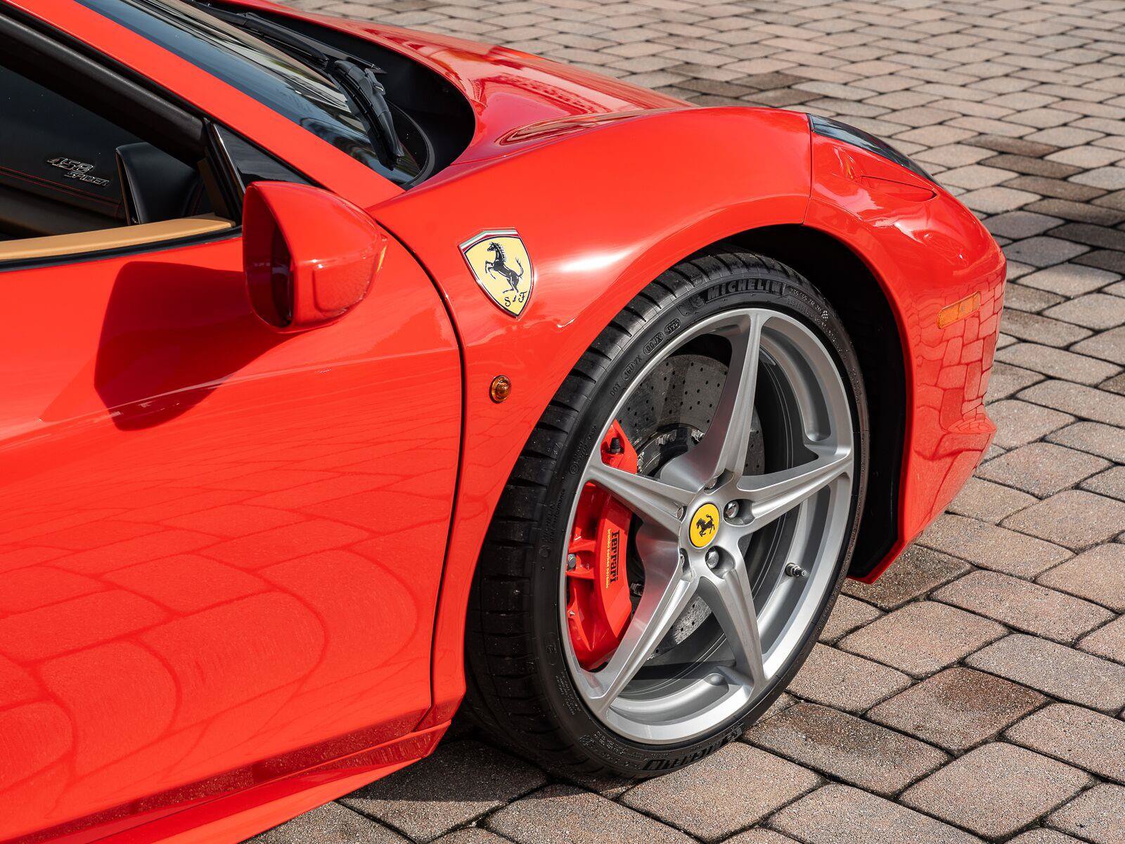 Used 2014 Ferrari 458 Spider RWD image 16
