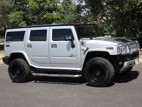 Used 2009 HUMMER H2 Luxury AWD/4WD image 2