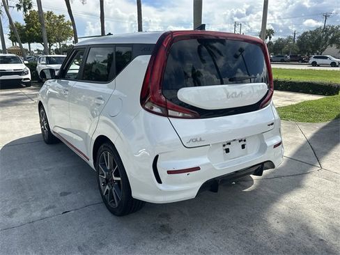 Certified 2022 Kia Soul GT-Line image 11