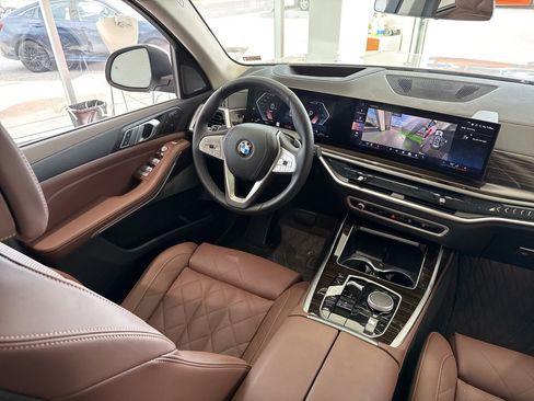 Certified 2025 BMW X7 xDrive40i w/ Premium Package image 41