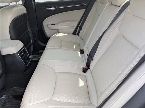 Used 2022 Chrysler 300 Touring L w/ Comfort Group RWD image 24