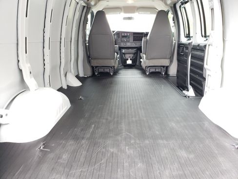 New 2023 Chevrolet Express 2500 w/ Driver Convenience Package image 9