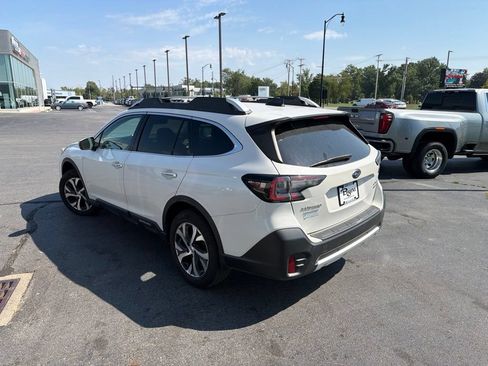 Used 2021 Subaru Outback Touring w/ Popular Package #2 AWD/4WD image 7
