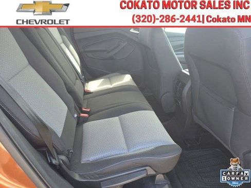 Used 2017 Ford Escape SE w/ SE Cold Weather Package AWD/4WD image 15