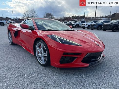 Used 2021 Chevrolet Corvette Stingray w/ Z51 Performance Package image 1