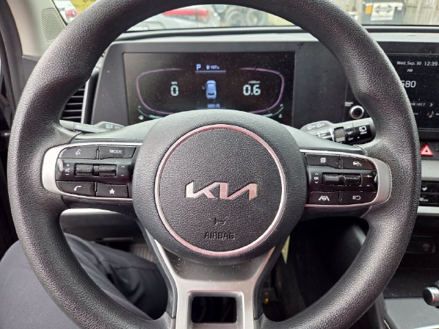 Used 2023 Kia Sportage LX AWD/4WD image 17