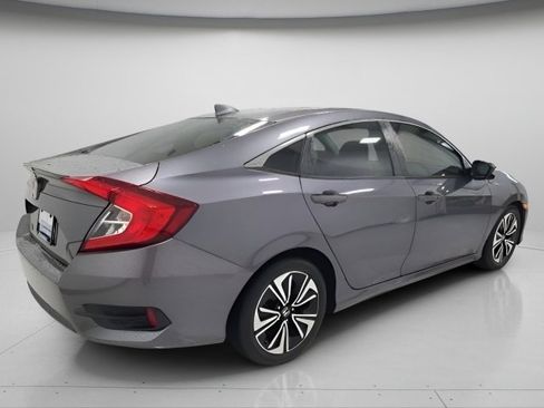 Used 2018 Honda Civic EX-T image 12