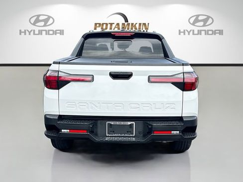 Used 2023 Hyundai Santa Cruz SEL w/ Activity Package FWD image 6
