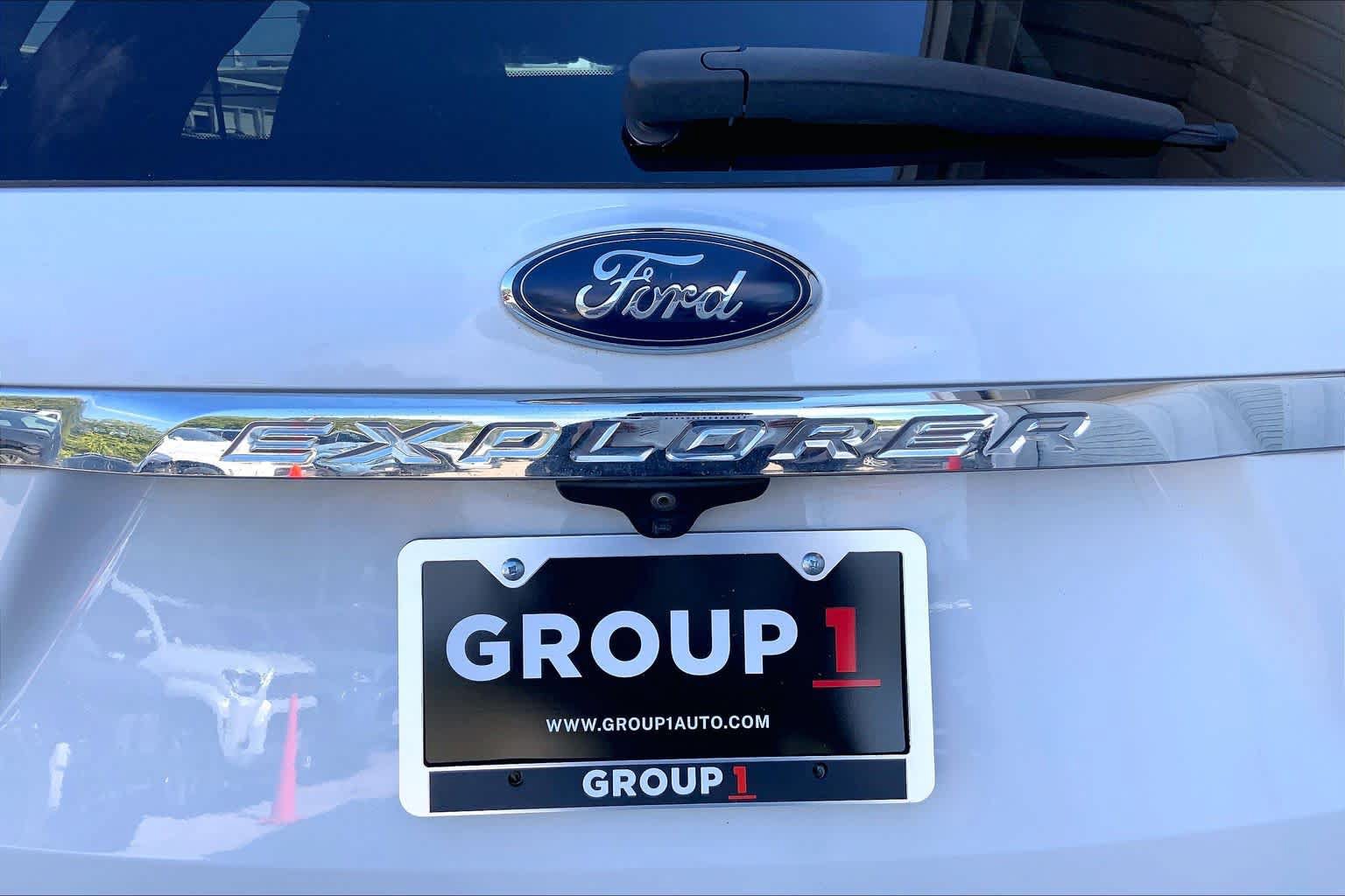 Used 2019 Ford Explorer XLT w/ Equipment Group 201A FWD image 10