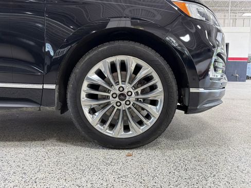 Used 2020 Ford Edge Titanium w/ Equipment Group 301A AWD/4WD image 15