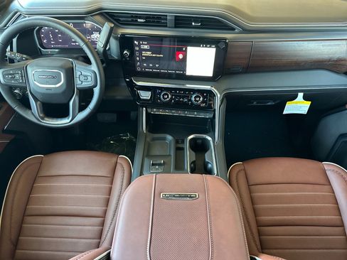 New 2026 GMC Sierra 2500 Denali Ultimate image 13
