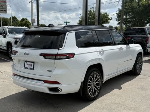 Used 2025 Jeep Grand Cherokee L Summit AWD/4WD image 5