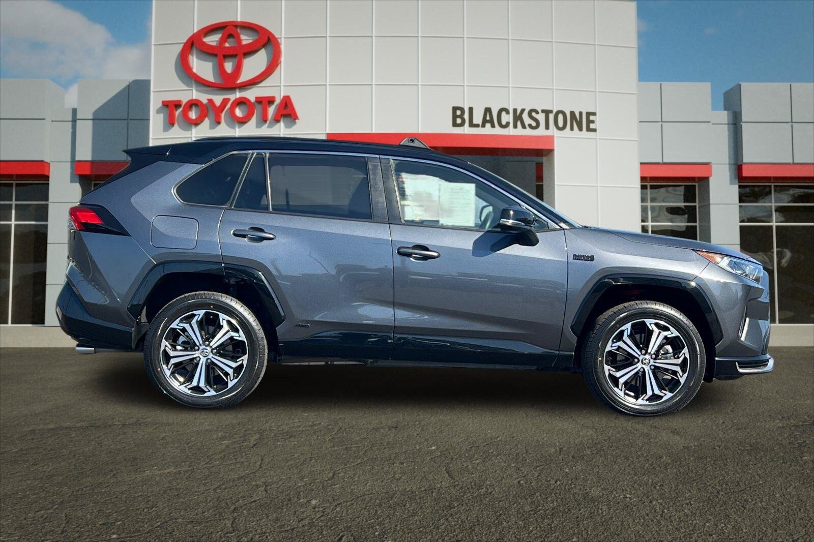 Certified 2021 Toyota RAV4 XSE w/ Weather Package AWD/4WD image 2