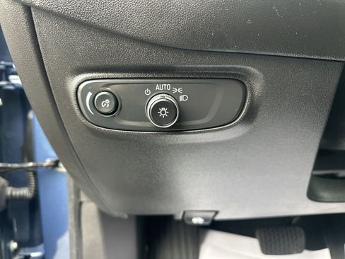 Used 2024 Chevrolet Equinox LT AWD/4WD image 10