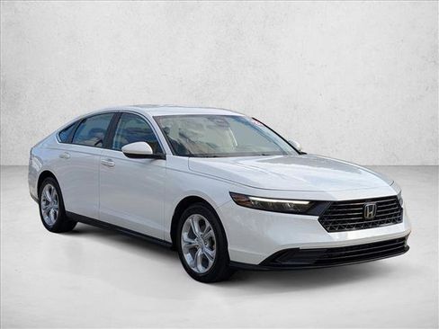 Used 2023 Honda Accord LX image 3