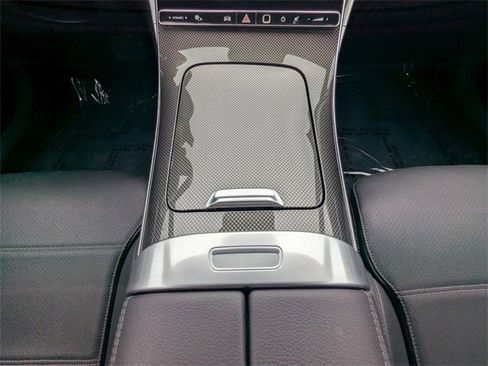 Used 2022 Mercedes-Benz C 300 4MATIC Sedan image 18