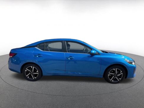 Used 2025 Nissan Sentra SV FWD image 13