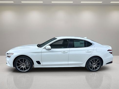 New 2025 Genesis G70 2.5T image 2