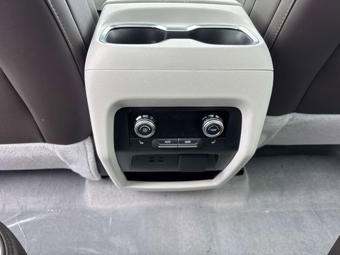 New 2026 GMC Acadia Denali w/ Super Cruise Package image 9