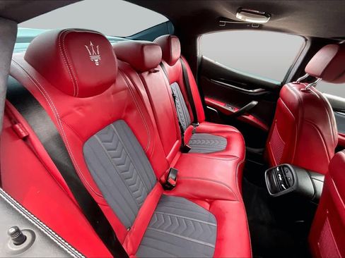 Used 2019 Maserati Ghibli GranLusso RWD image 20