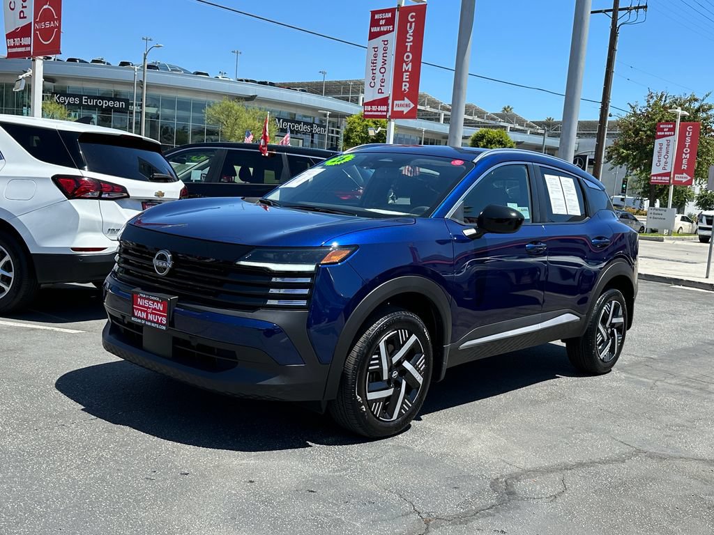 Used 2026 Nissan Kicks SV FWD image 2