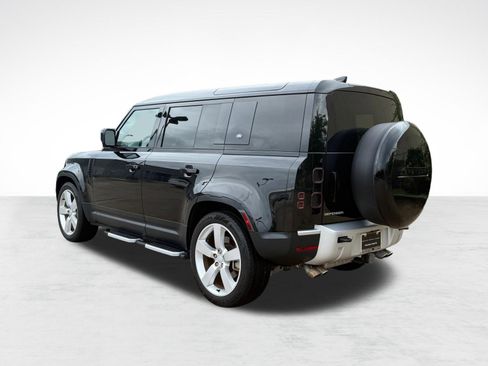 Used 2024 Land Rover Defender 110 SE AWD/4WD image 3