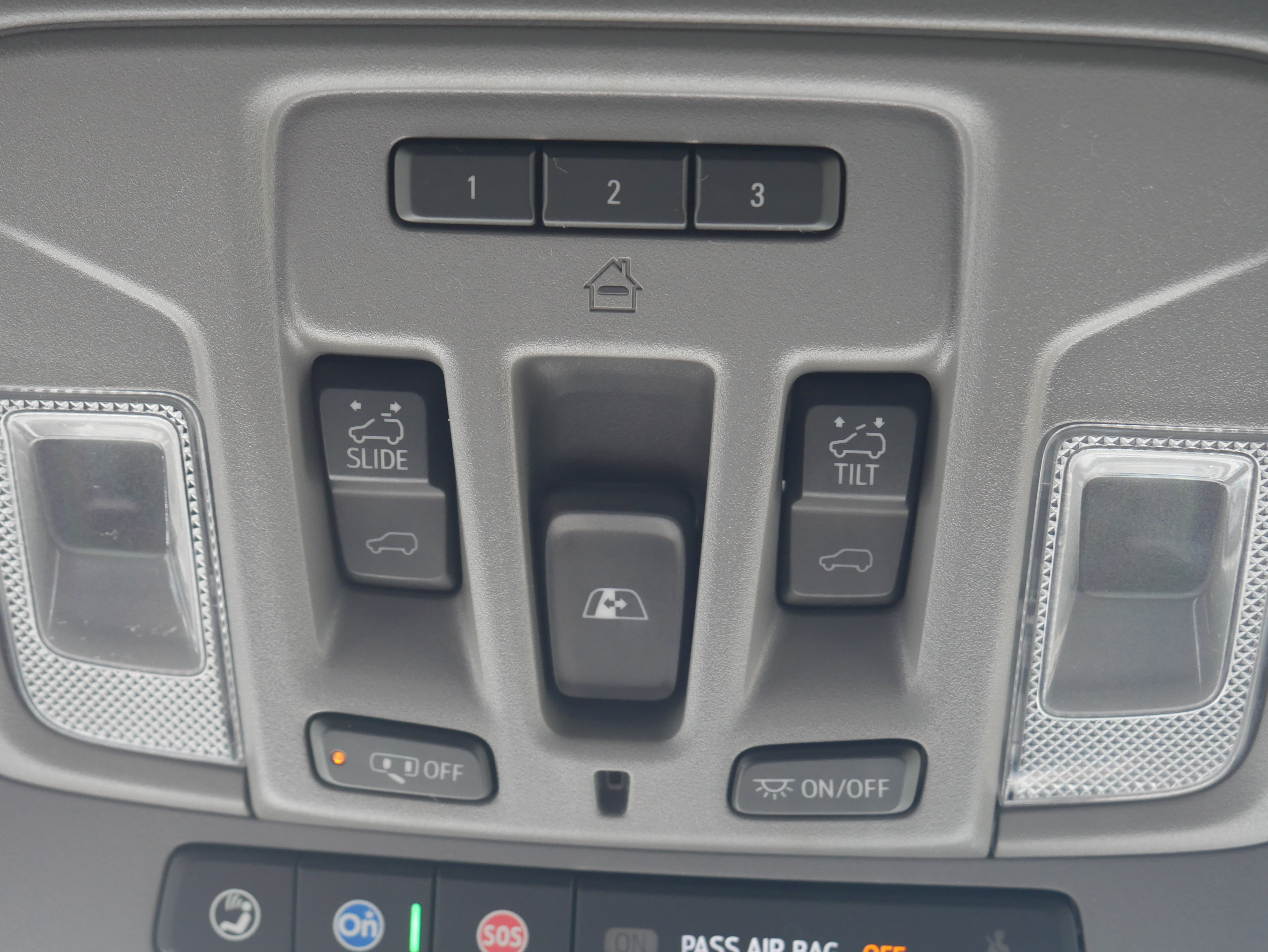 Certified 2022 Chevrolet Silverado 1500 RST w/ Convenience Package II AWD/4WD image 32