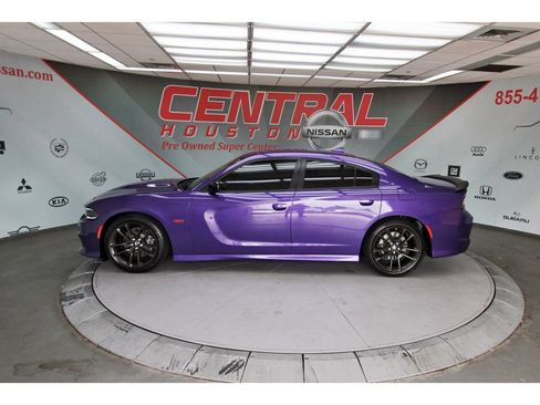 Used 2023 Dodge Charger Scat Pack w/ Harman/Kardon Audio Group RWD image 3