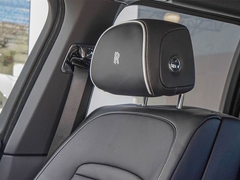 New 2026 Rolls-Royce Cullinan image 23