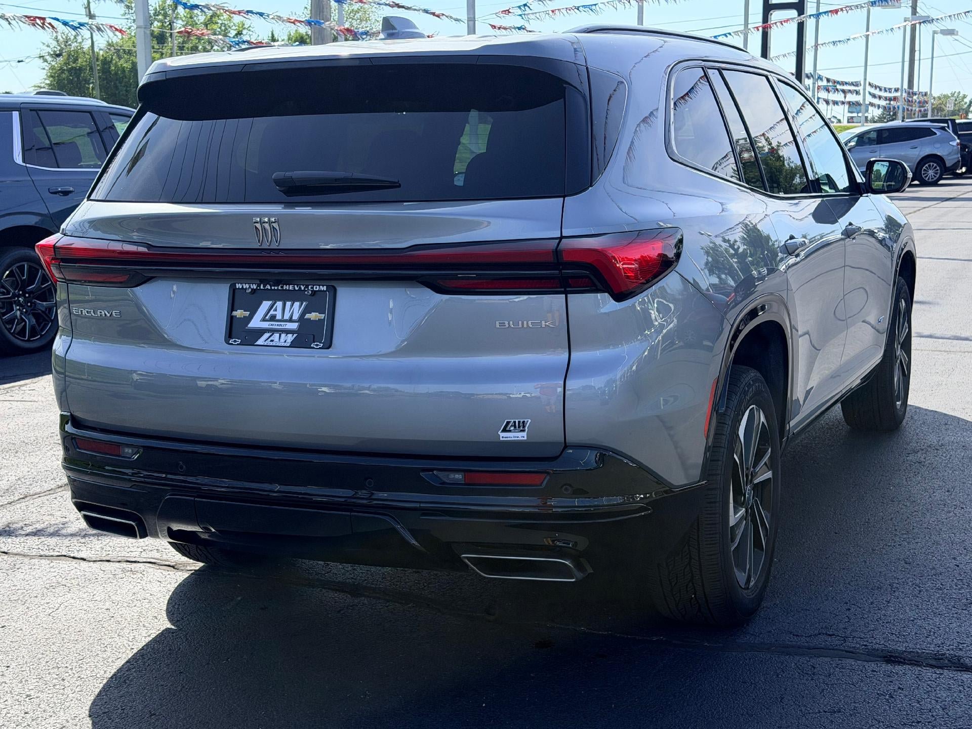 Used 2026 Buick Enclave Sport Touring FWD image 5