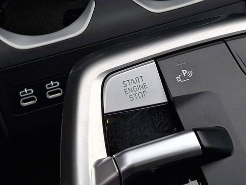 Used 2025 BMW X2 xDrive28i image 29