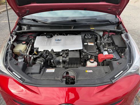 Used 2016 Toyota Prius Four Touring FWD image 16