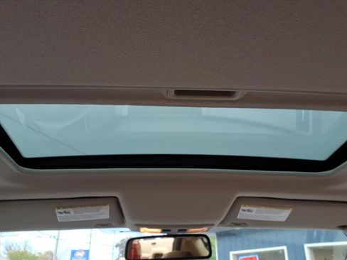 Used 2011 Ford Focus SEL w/ 301A Rapid Spec Order Code image 10